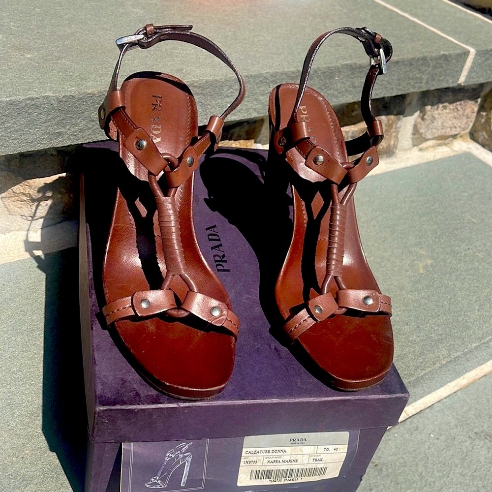 Prada teak brown leather strap sandals heels 40 silver hardware ankle woven
